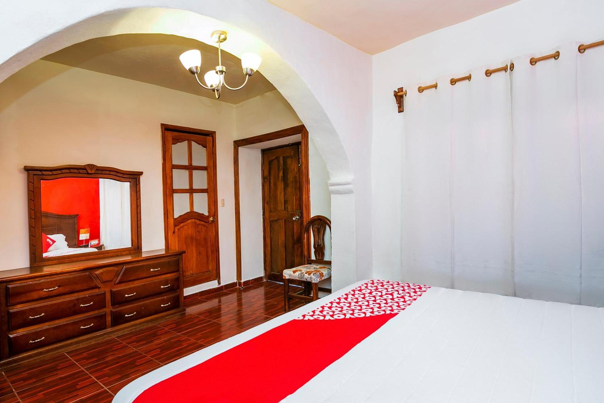 Oyo Posada De Los Angeles, Patzcuaro Luaran gambar