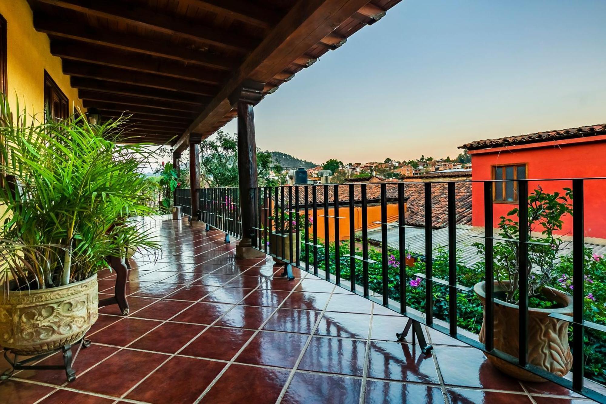 Oyo Posada De Los Angeles, Patzcuaro Luaran gambar