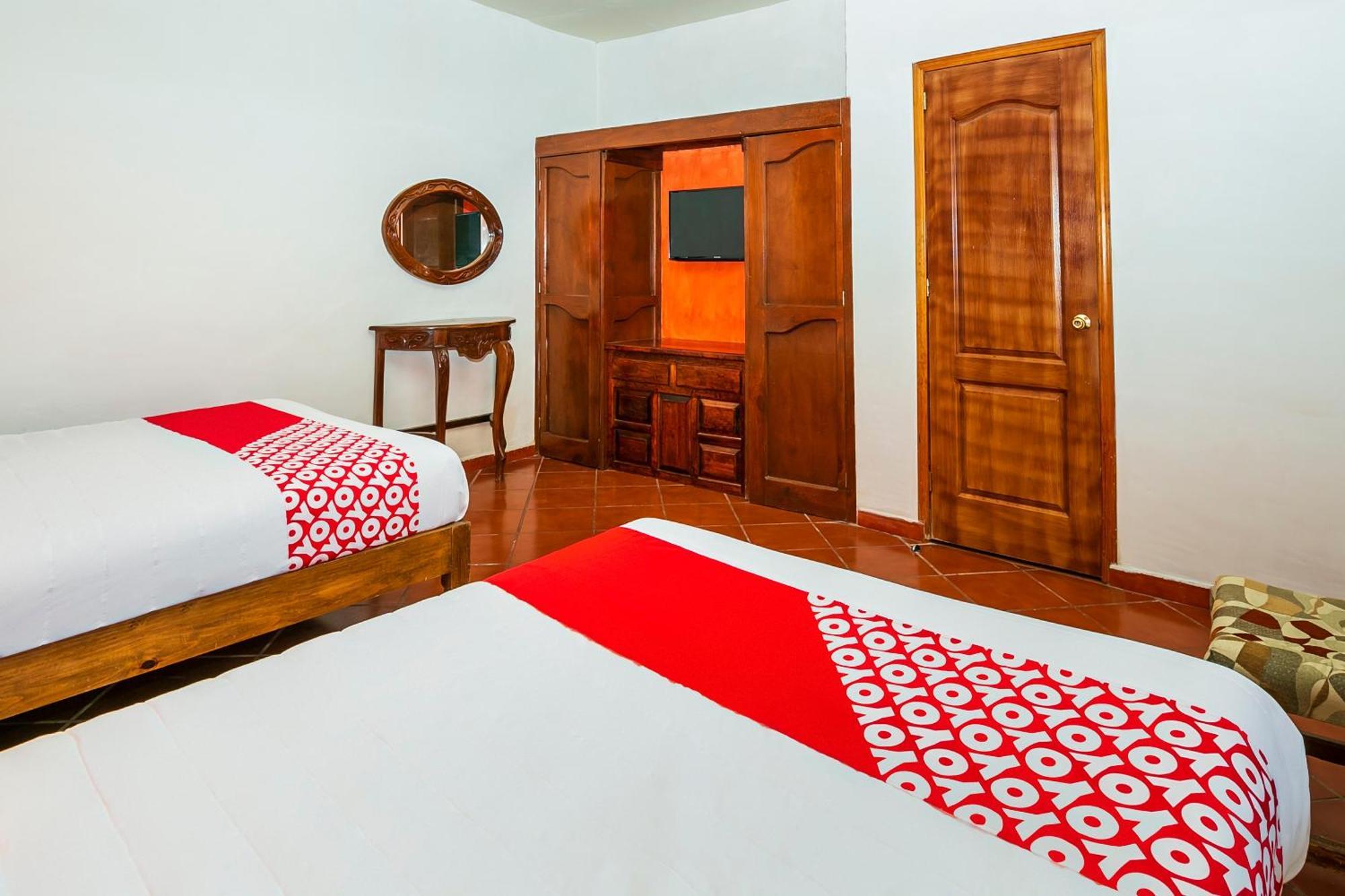 Oyo Posada De Los Angeles, Patzcuaro Luaran gambar